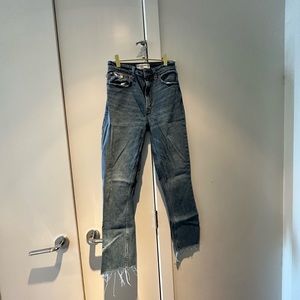 Abercrombie & Fitch. Size 25. Jeans.